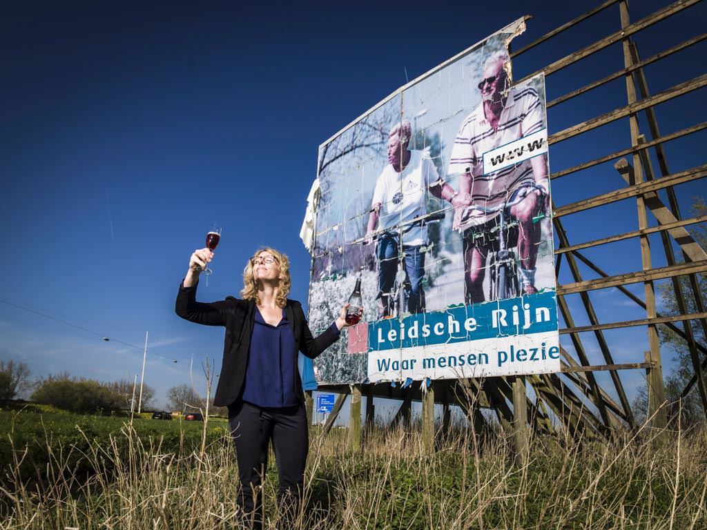 Columnist-writer Vinexvrouwtje celebrates Leidsche Rijn township, Utrecht, Netherlands